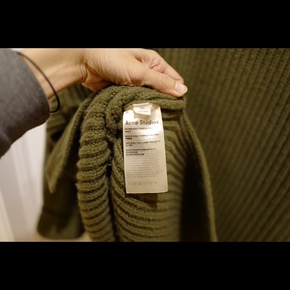 Acne Studios Oversized Ribbed turtleneck sweater - Picture 6 of 10